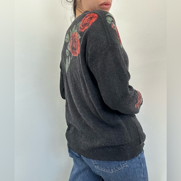 Anthropologie 27 Miles 100% Cashmere Rose Knit Gray Cardigan Button Front Size M - Picture 5 of 12